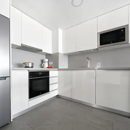 Papagayos Apartment